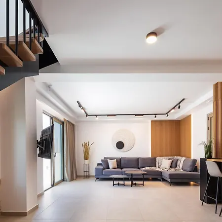 Marvelous New Luxury With Heated Pool! Villa