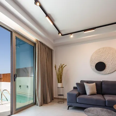 Villa Marvelous New Luxury With Heated Pool! *