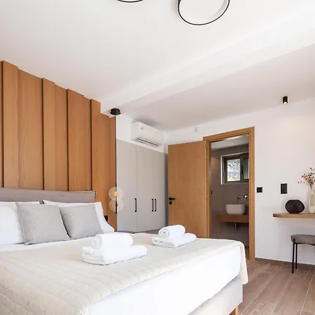 Marvelous New Luxury With Heated Pool! Villa *