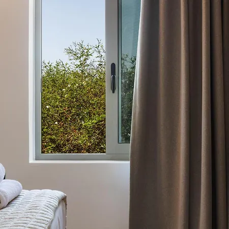 Villa Marvelous New Luxury With Heated Pool!